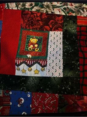 Set of 6 Vintage Quilted placemats. Teddy Bear, Santa, stocking, Christmas tree